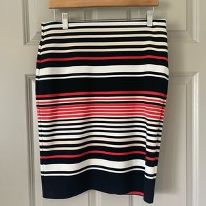 Loft super stretchy pencil skirt like new worn once